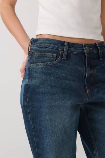 Jean Boyfriend